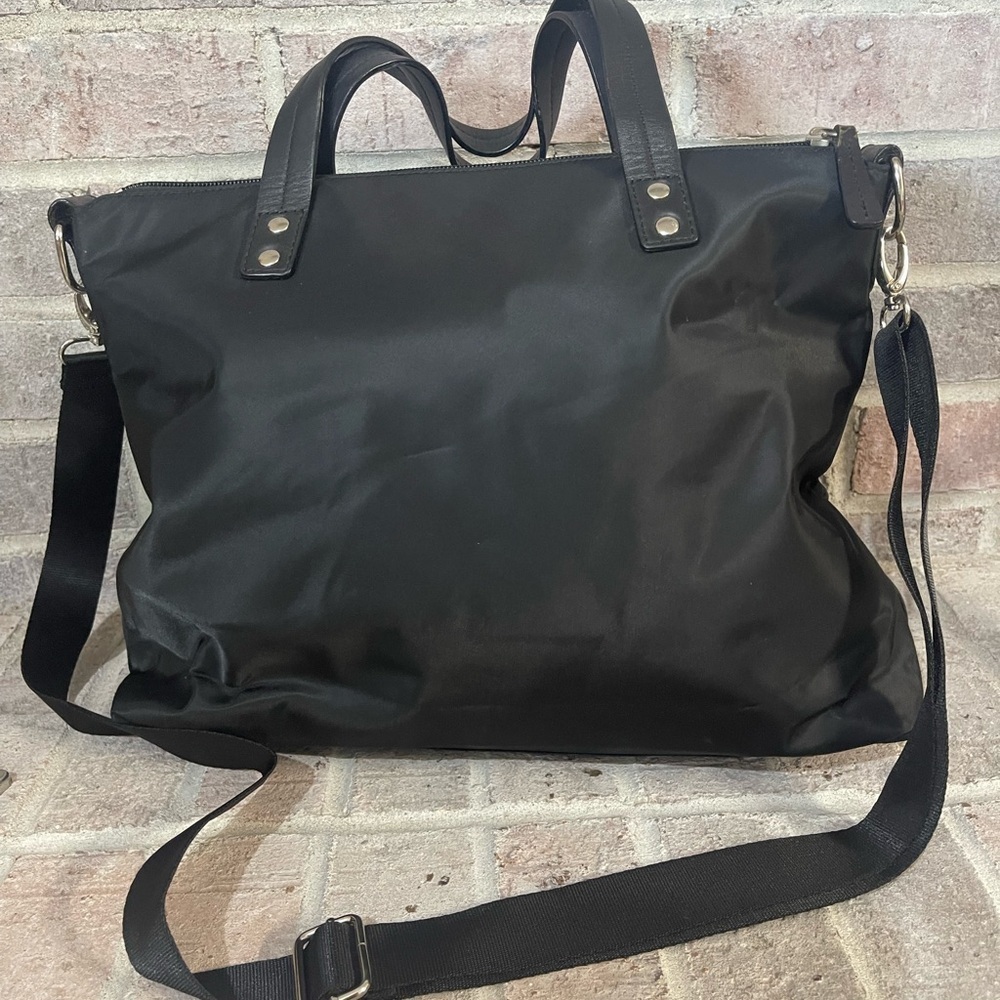 Banana Republic Elegant Black Tote - Picture 3 of 10
